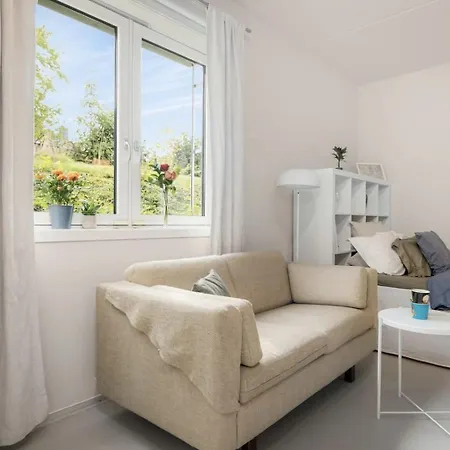 Moderne Studioleilighet Sentralt Vest - Fredelig - Garasje Med Lader